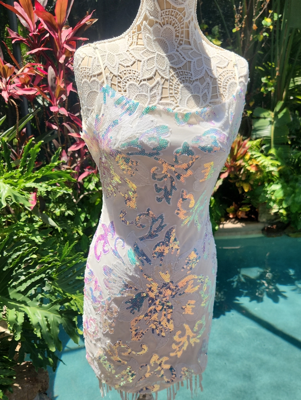 B Darlin Iridescent Sequin White Mini Dress..Beautiful! Sexy!